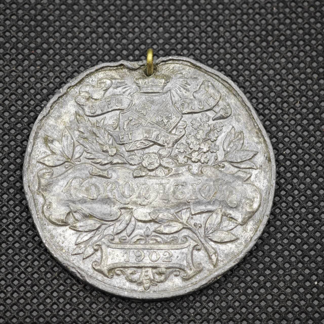 【淘币小摊】限时拍第八百一十六拍  纪念章场  满百包邮可预留两周  周一统一发货  英国1902年爱德华七世加冕纪念章 直径45mm