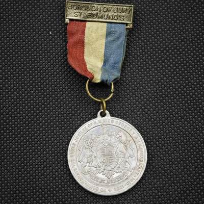 【淘币小摊】限时拍第八百一十六拍  纪念章场  满百包邮可预留两周  周一统一发货  -  英国乔治五世登基25周年纪念章直径33mm