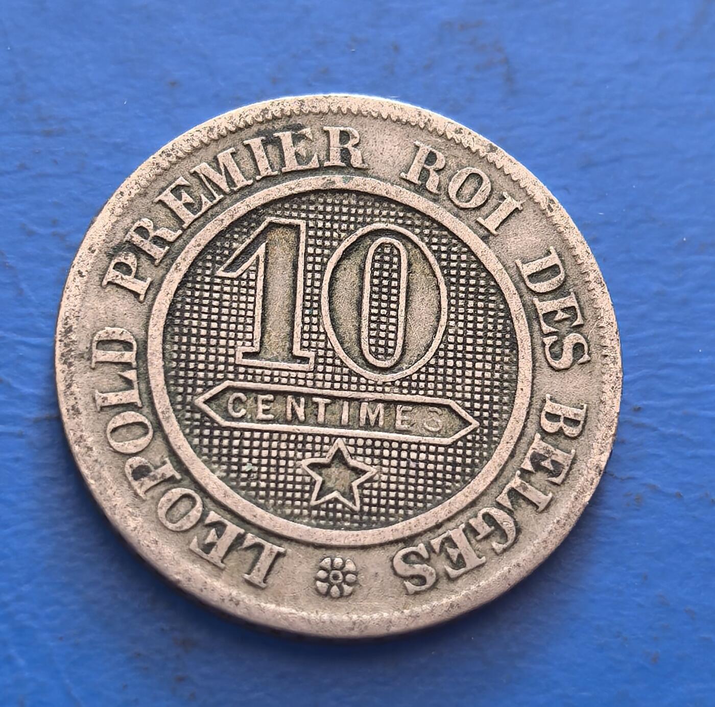 外国优质老铜币银币，周六九点倒数截拍，满百包邮，可寄存半年，喜欢朋友微信扫描二维码可直接参拍 比利时1862年10分