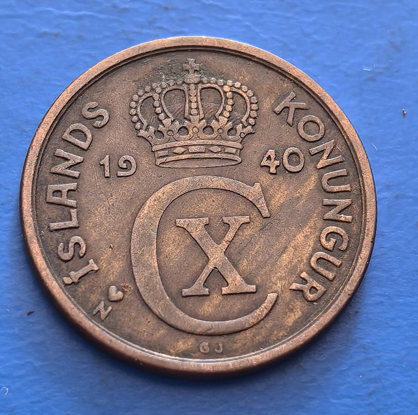 外国优质老铜币银币，周六九点倒数截拍，满百包邮，可寄存半年，喜欢朋友微信扫描二维码可直接参拍 冰岛1940年2欧尔