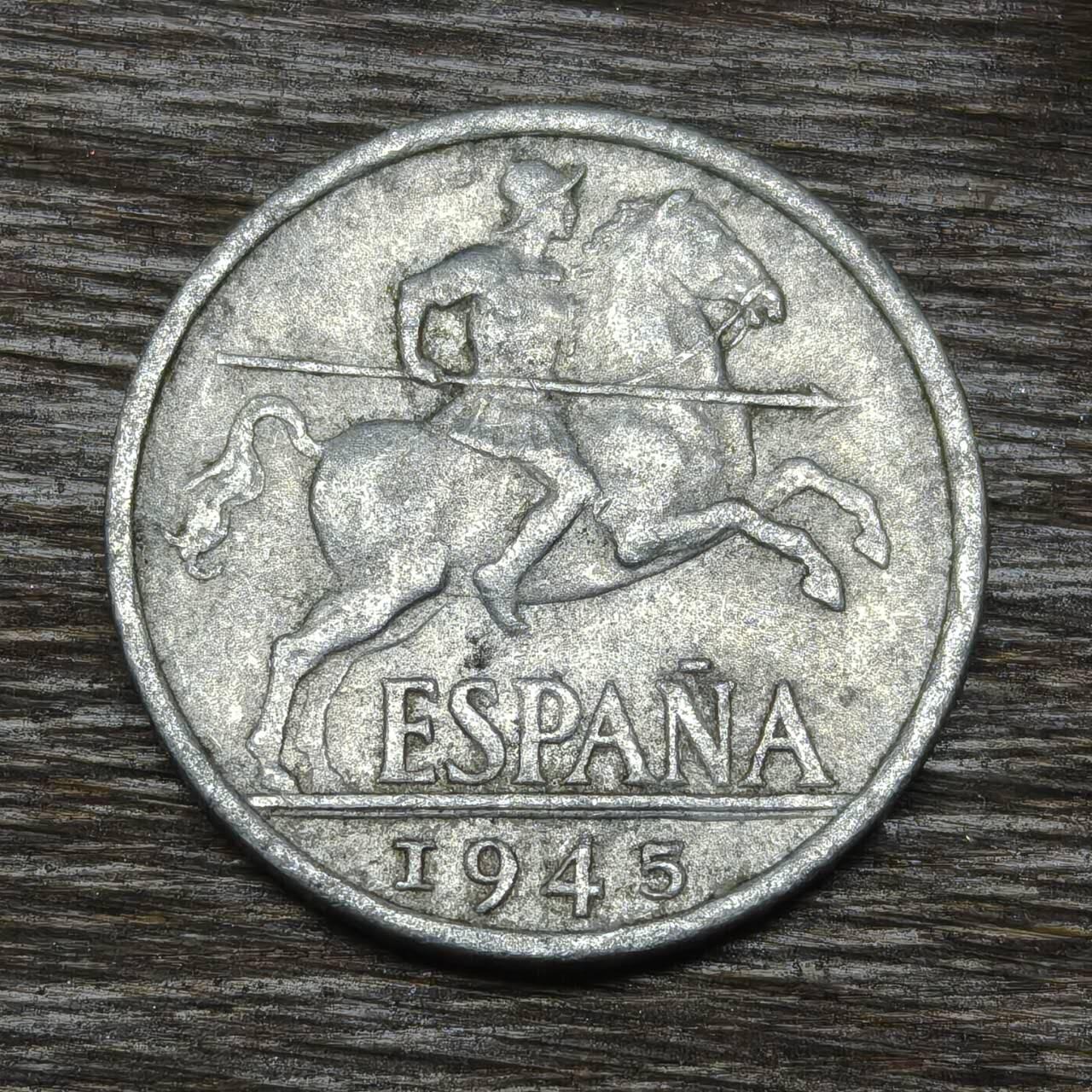 【铜匠收藏】★第134场★散币场，无佣金，30包邮。不满30元，支付5元运费。《接受代拍 代送NGC评级》 西班牙弗朗哥独裁政府 1945年 10分 铝币