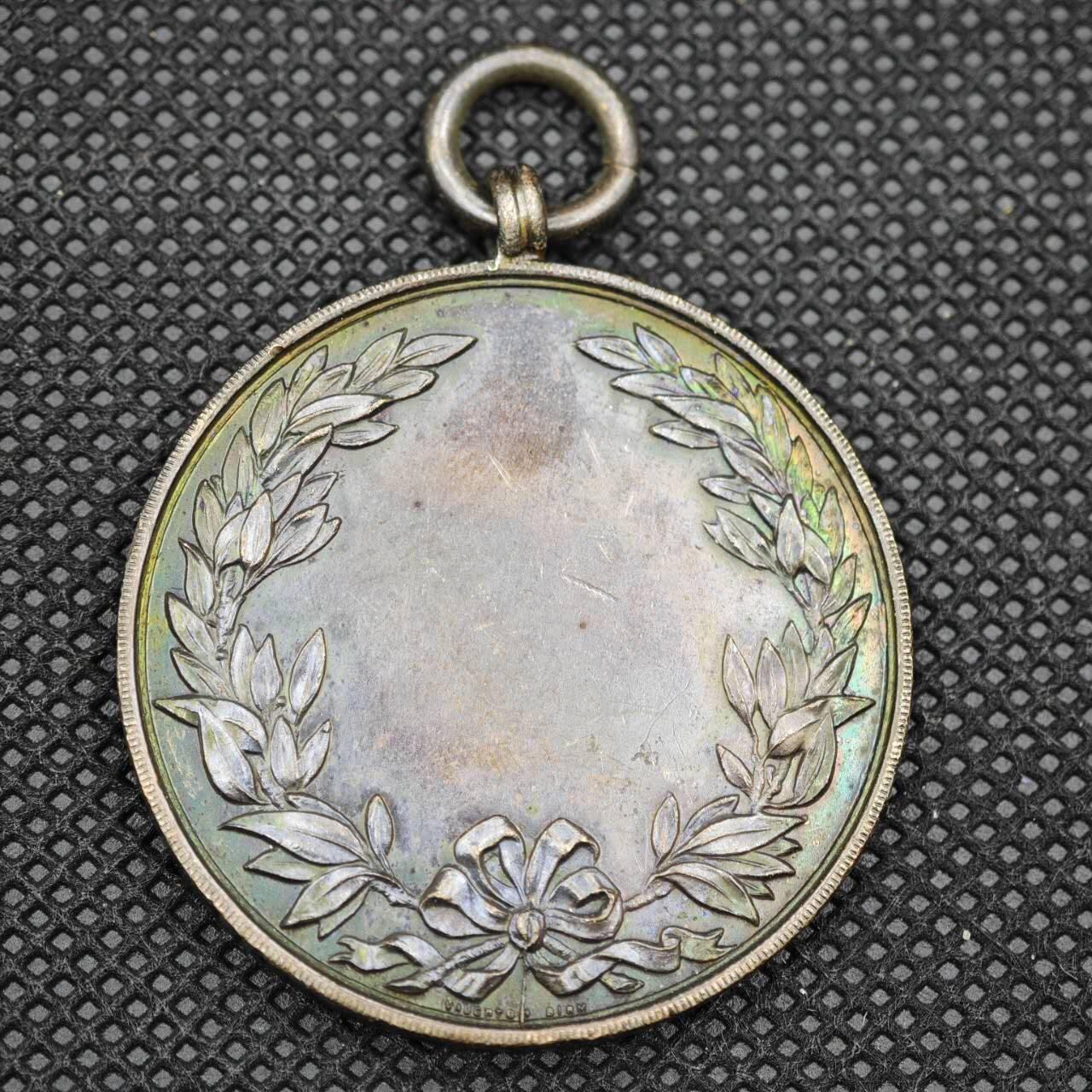 【淘币小摊】限时拍第八百一十六拍  纪念章场  满百包邮可预留两周  周一统一发货  1952年英国普利茅斯地区“小佃农冠军”荣誉奖章 直径38mm