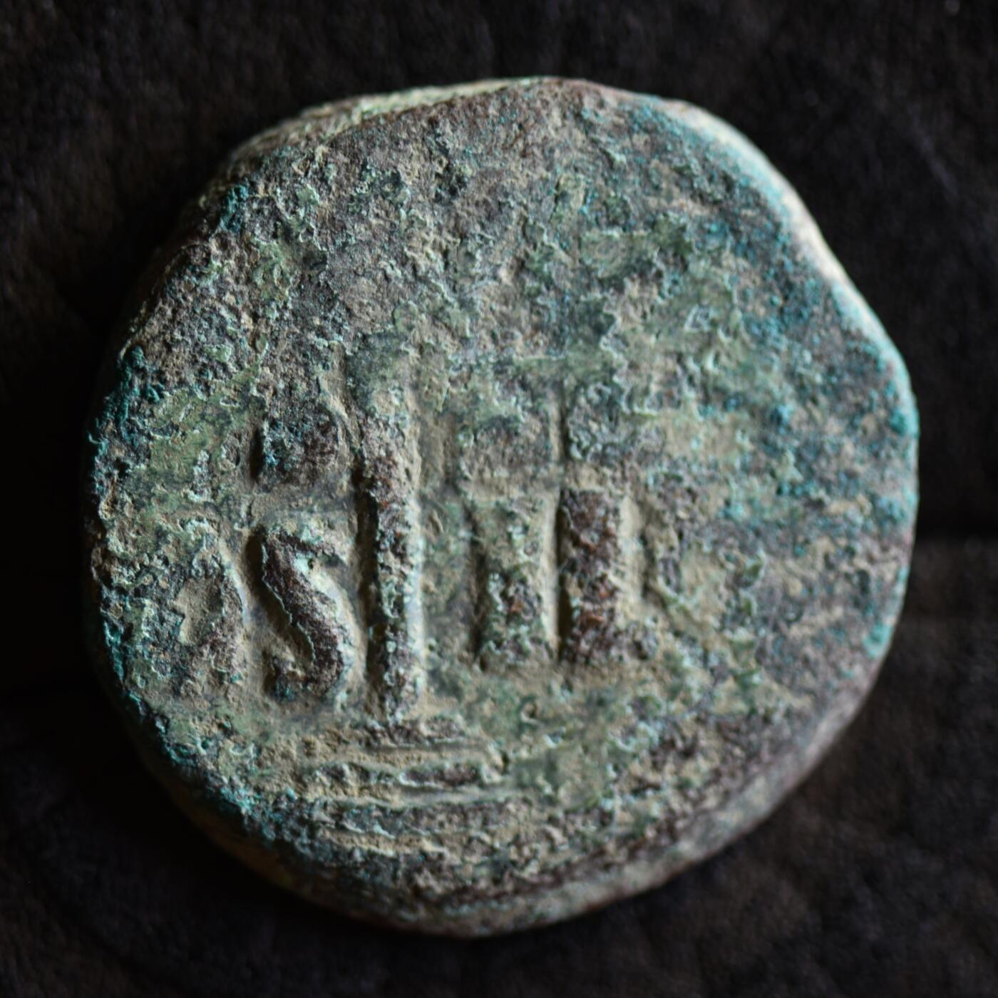 【良泉】【2025年最后一场】12月18日晚19.30点开拍！188组【直播场】西方古代钱币、丝路杂项、印章！ 10.92克，公元1028-1034年【拜占庭】罗曼努斯三世，B类无名富力大铜币