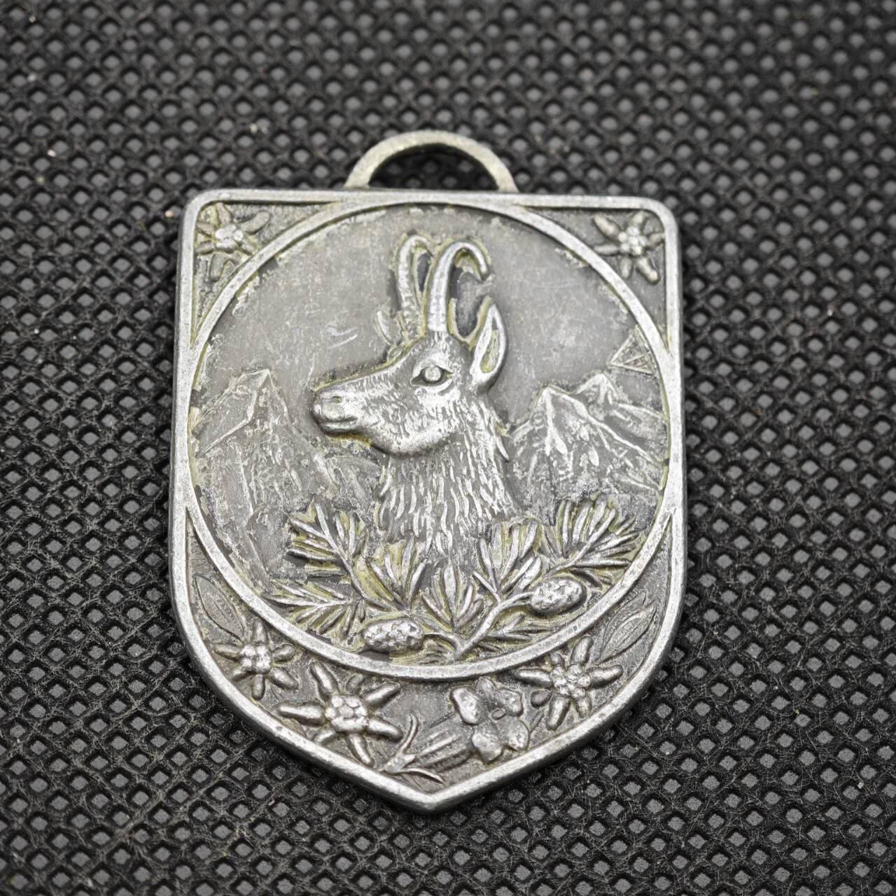 【淘币小摊】限时拍第八百一十六拍  纪念章场  满百包邮可预留两周  周一统一发货   奥地利因斯布鲁克帕切尔科费尔山酒店纪念章直径31mm