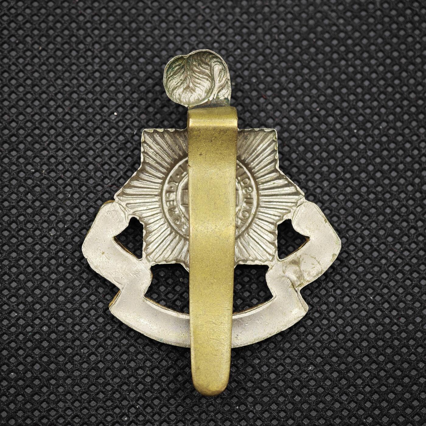 【淘币小摊】限时拍第八百一十六拍  纪念章场  满百包邮可预留两周  周一统一发货   英国皇家萨塞克斯团帽徽直径39mm