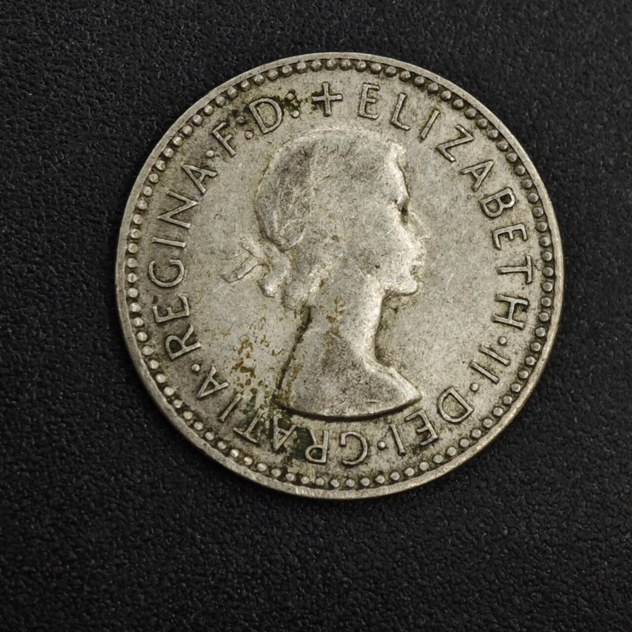 【淘币小摊】实时拍第八百一十四拍   散币场   满百包邮可预留二周 每周一统一发货   澳大利亚1957年伊丽莎白二世3便士银币