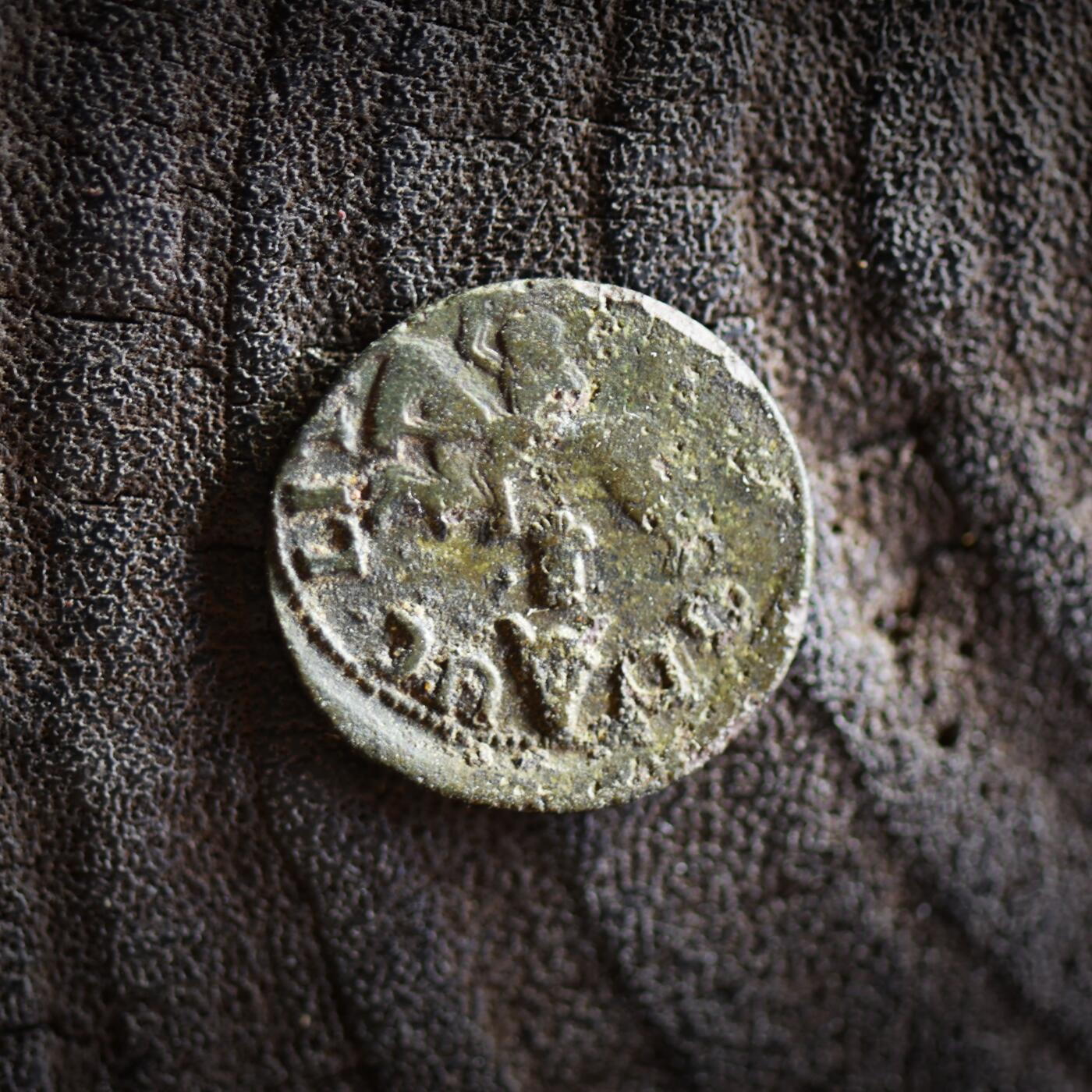 【良泉】【2025年最后一场】12月18日晚19.30点开拍！188组【直播场】西方古代钱币、丝路杂项、印章！ 公元166X年【波兰立陶宛联邦】约翰二世·卡齐米尔·瓦萨“骑士”铜希林，1.14克