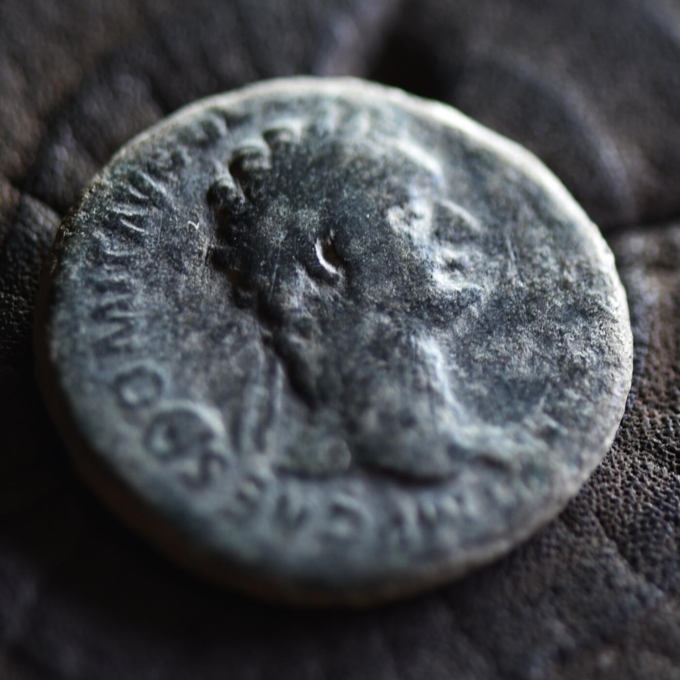 【良泉】【2025年最后一场】12月18日晚19.30点开拍！188组【直播场】西方古代钱币、丝路杂项、印章！ 9.88克，公元87年【古罗马】弗拉维王朝-图密善“幸运女神-福尔图娜”阿斯铜币