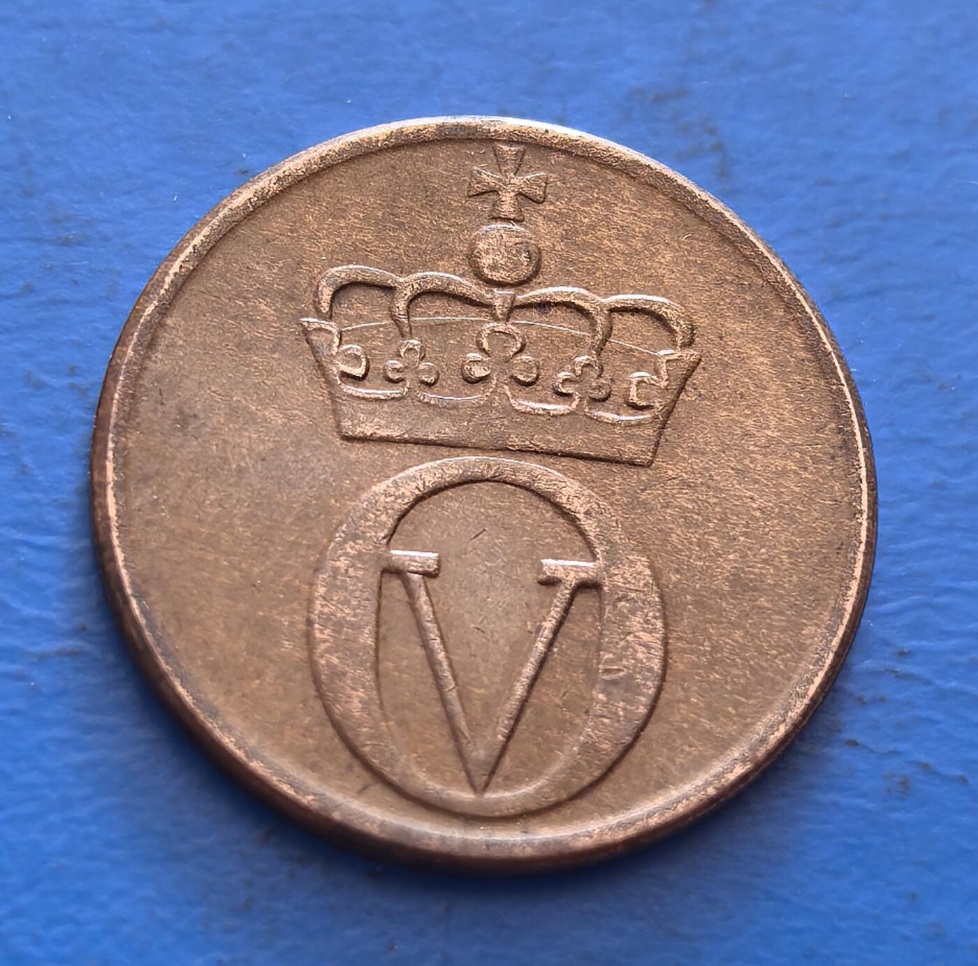 外国优质老铜币银币，周六九点倒数截拍，满百包邮，可寄存半年，喜欢朋友微信扫描二维码可直接参拍 挪威2欧尔