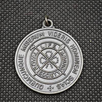 【淘币小摊】限时拍第八百一十六拍  纪念章场  满百包邮可预留两周  周一统一发货  -   英国社会救援奖章直径32mm