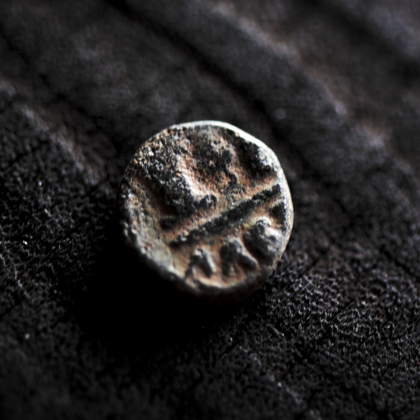 【良泉】【2025年最后一场】12月18日晚19.30点开拍！188组【直播场】西方古代钱币、丝路杂项、印章！ 【罕见面值】公元527-565年 【拜占庭】 查士丁尼安一世，12努米（I+B），埃及-亚历山大里亚造币厂，铜币，1.96克