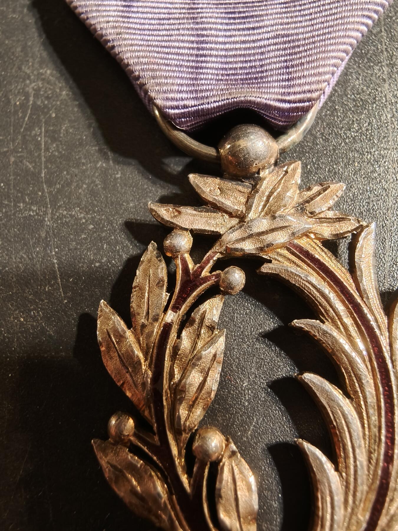 老王徽章第167期 法国骑士级棕榈叶勋章    银质珐琅    原盒