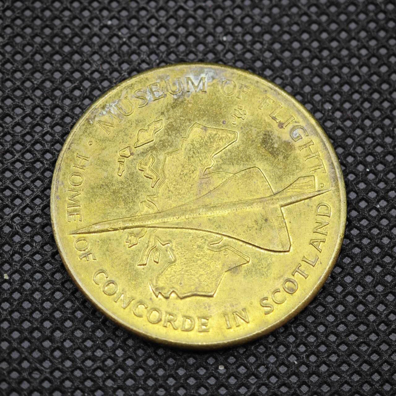 【淘币小摊】限时拍第八百一十六拍  纪念章场  满百包邮可预留两周  周一统一发货   苏格兰协和飞机纪念章直径34mm