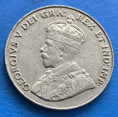 外国优质老铜币银币，周六九点倒数截拍，满百包邮，可寄存半年，喜欢朋友微信扫描二维码可直接参拍 - 加拿大1933年双枫叶5分