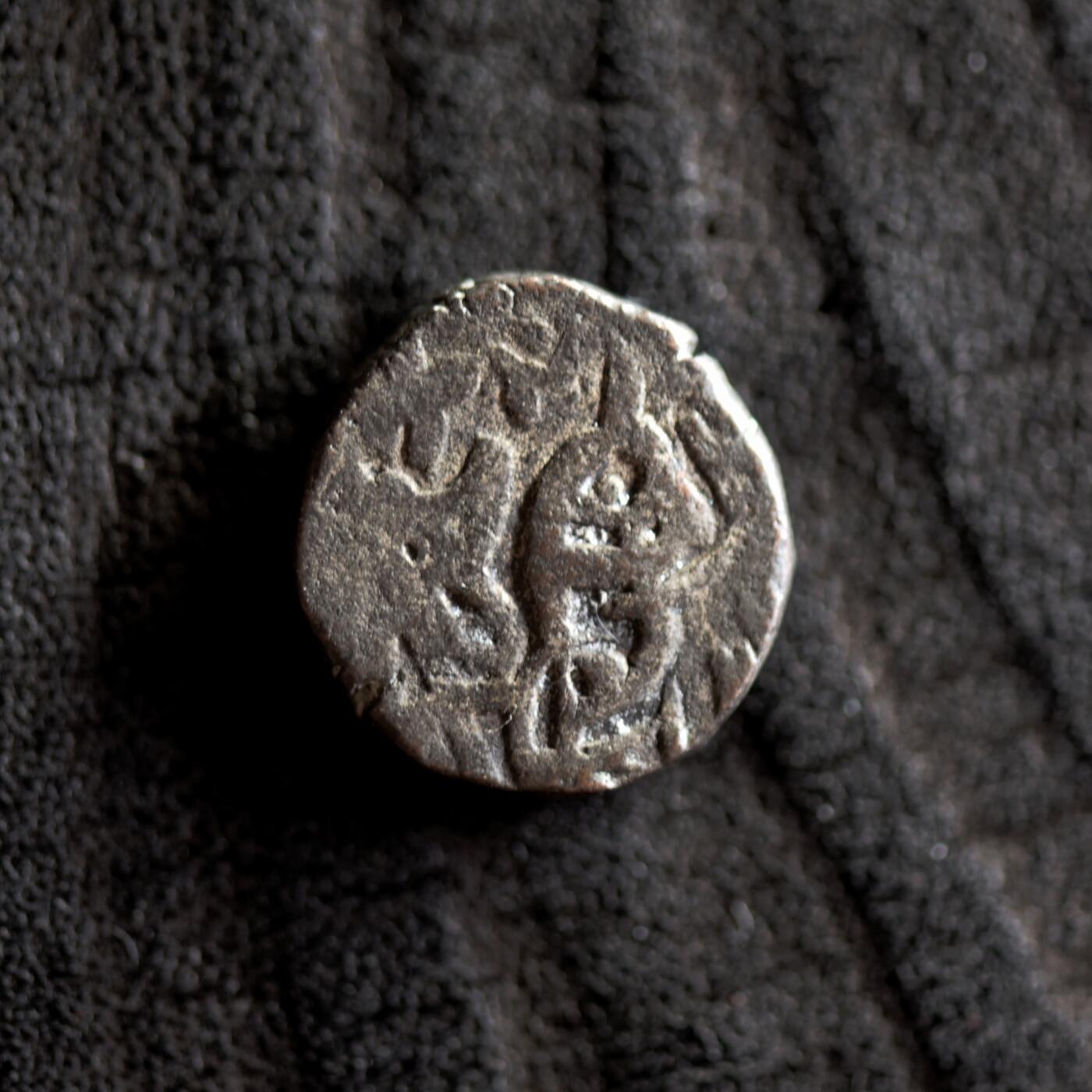 【良泉】【2025年最后一场】12月18日晚19.30点开拍！188组【直播场】西方古代钱币、丝路杂项、印章！ 公元1220-1231年【花剌子模】末代汗王——扎兰丁·明布尔努，骑士/瘤牛吉塔尔，3.03克