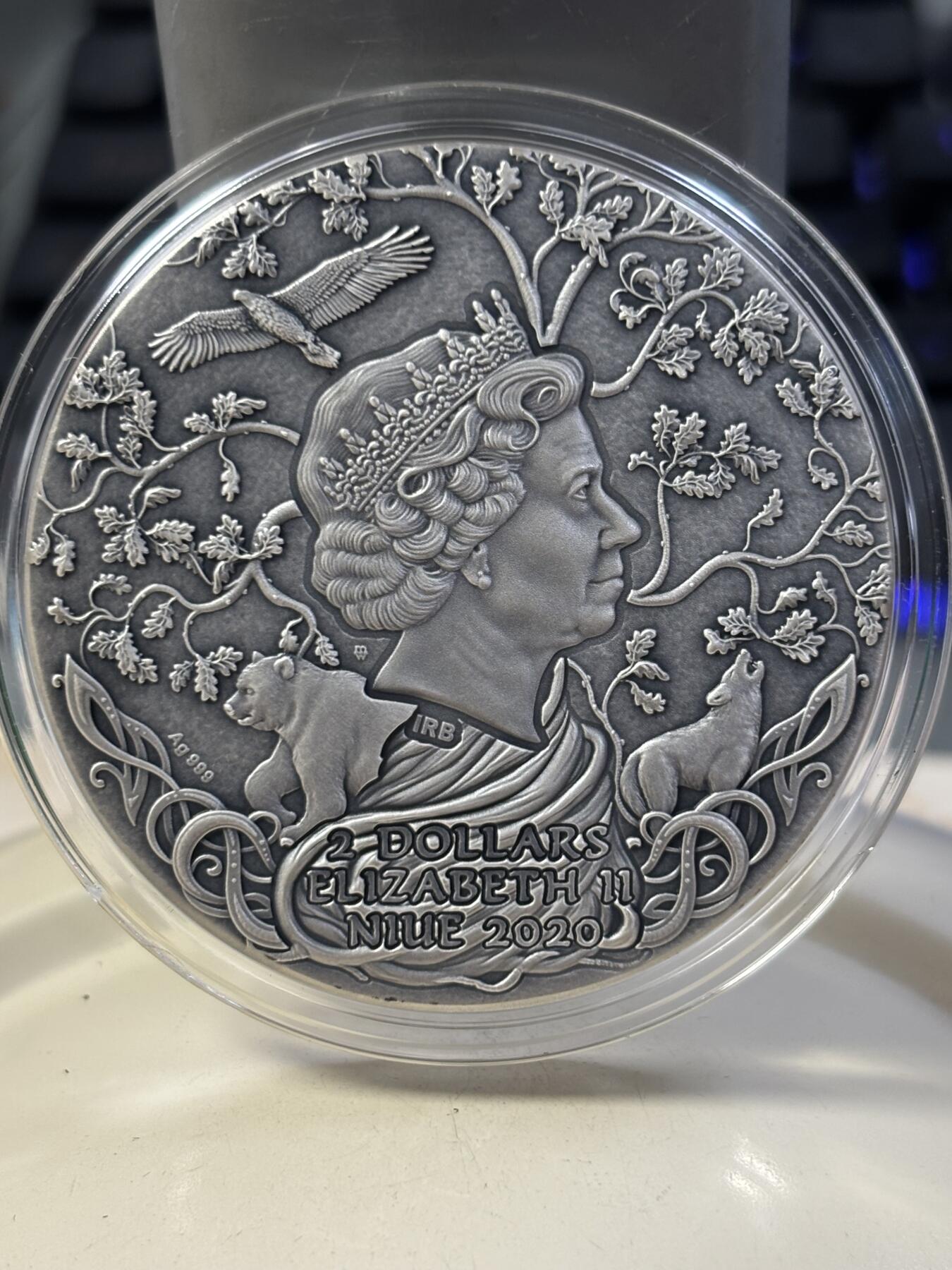 第184期拍卖 纽埃2020年斯拉夫之神系列3天地神斯特里博格2盎司高浮雕银币原盒证书，999银银价862