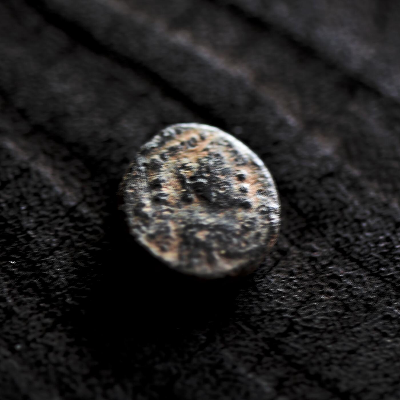 【良泉】【2025年最后一场】12月18日晚19.30点开拍！188组【直播场】西方古代钱币、丝路杂项、印章！ 【罕见面值】公元527-565年 【拜占庭】 查士丁尼安一世，12努米（I+B），埃及-亚历山大里亚造币厂，铜币，1.96克