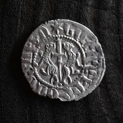 【良泉】【2025年最后一场】12月18日晚19.30点开拍！188组【直播场】西方古代钱币、丝路杂项、印章！ - 【未流通】公元1198-1219年【中世纪·十字军】首位【奇里乞亚亚美尼亚王国】国王——列翁一世，打制银币，2.91克