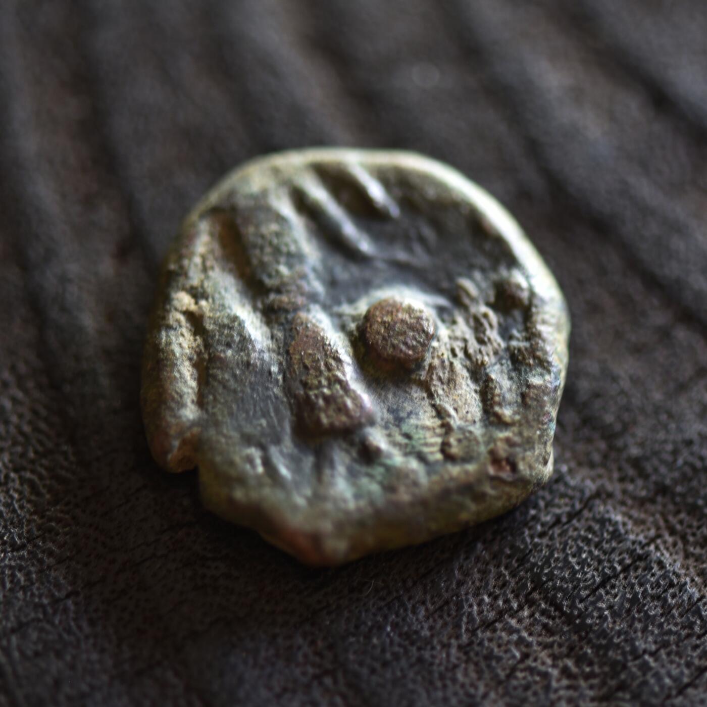 【良泉】【2025年最后一场】12月18日晚19.30点开拍！188组【直播场】西方古代钱币、丝路杂项、印章！ 公元247-267年【古印度】贵霜，婆湿色伽“湿婆瘤牛”铜币，5.98克