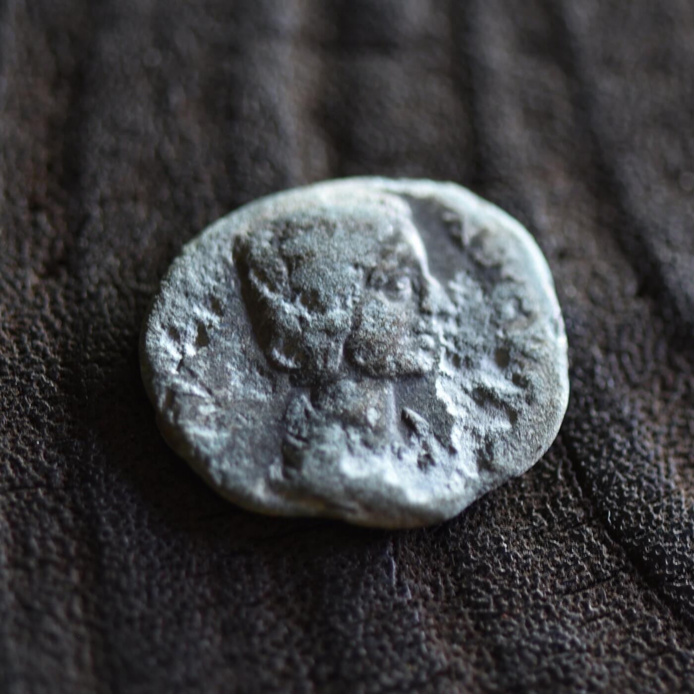 【良泉】【2025年最后一场】12月18日晚19.30点开拍！188组【直播场】西方古代钱币、丝路杂项、印章！ 【罕见边境币】公元193-211年【古罗马】尤利娅·多姆娜，2.25克