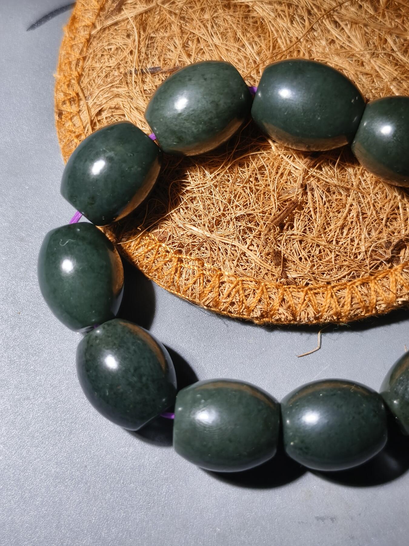 90期回流戒指饰品杂件纪念章丝路钱币专场 和田青玉手串