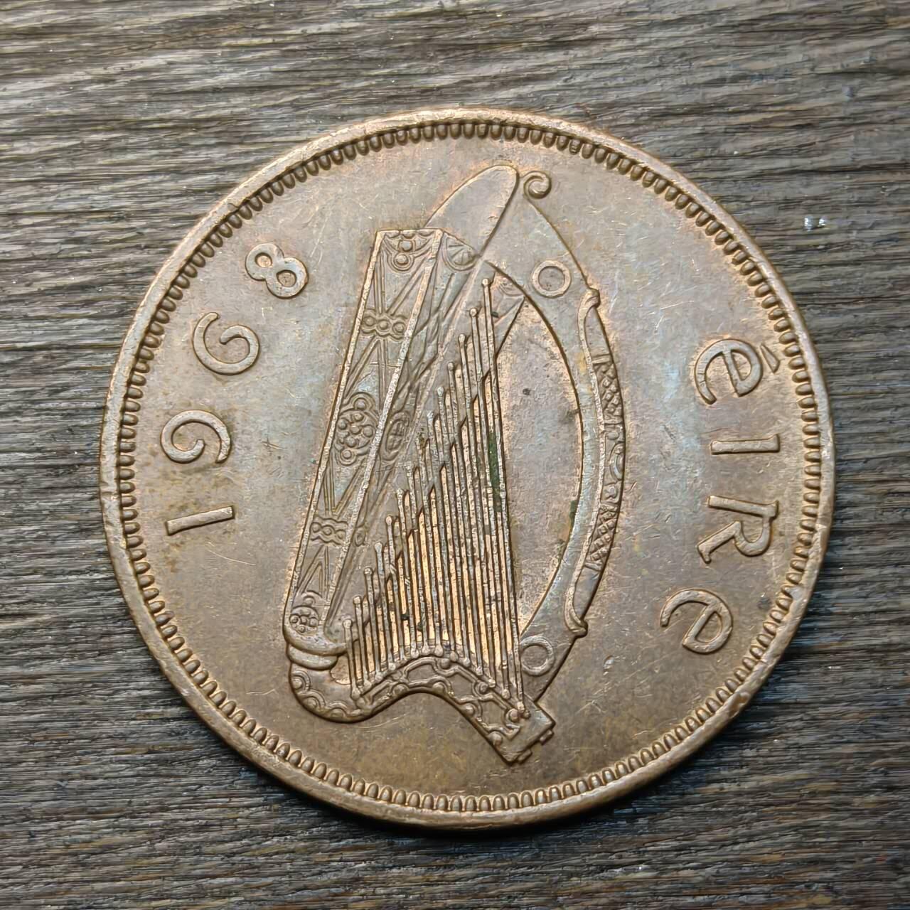 【铜匠收藏】★第134场★散币场，无佣金，30包邮。不满30元，支付5元运费。《接受代拍 代送NGC评级》 爱尔兰 1968年 1便士 母鸡