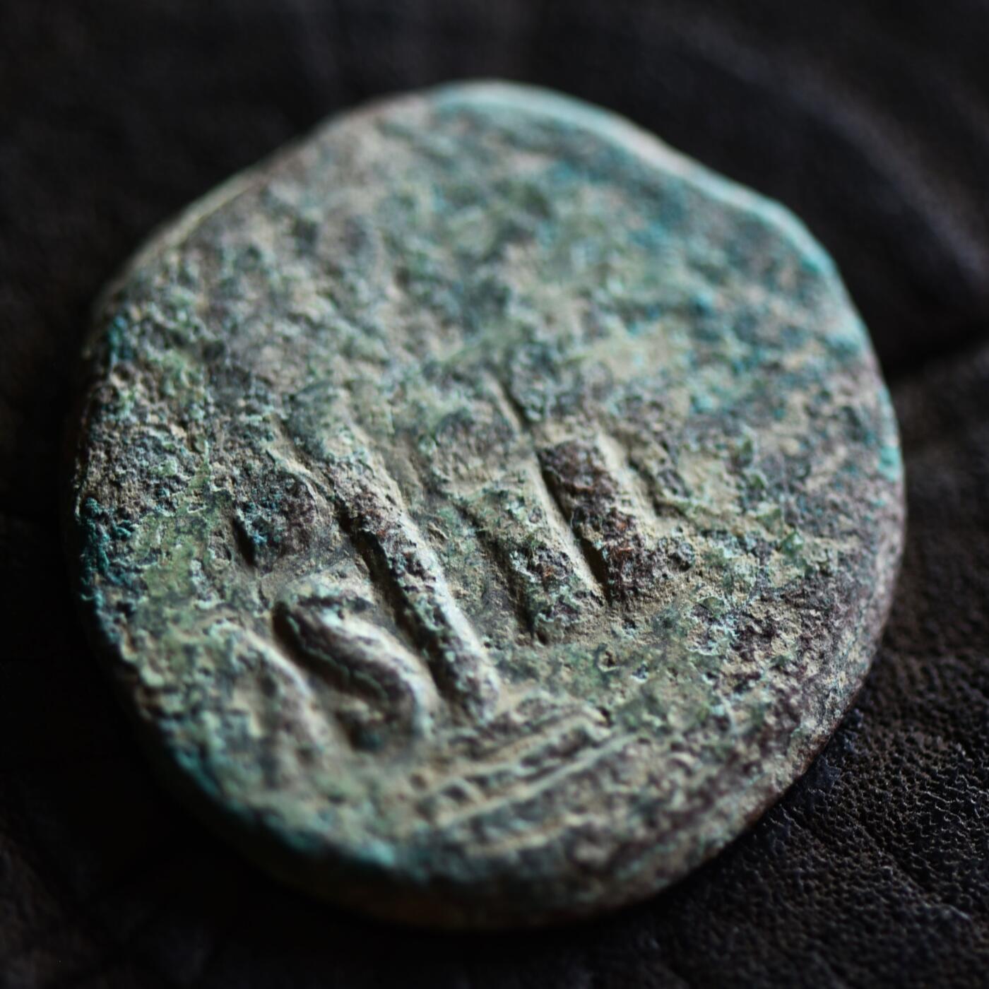 【良泉】【2025年最后一场】12月18日晚19.30点开拍！188组【直播场】西方古代钱币、丝路杂项、印章！ 10.92克，公元1028-1034年【拜占庭】罗曼努斯三世，B类无名富力大铜币