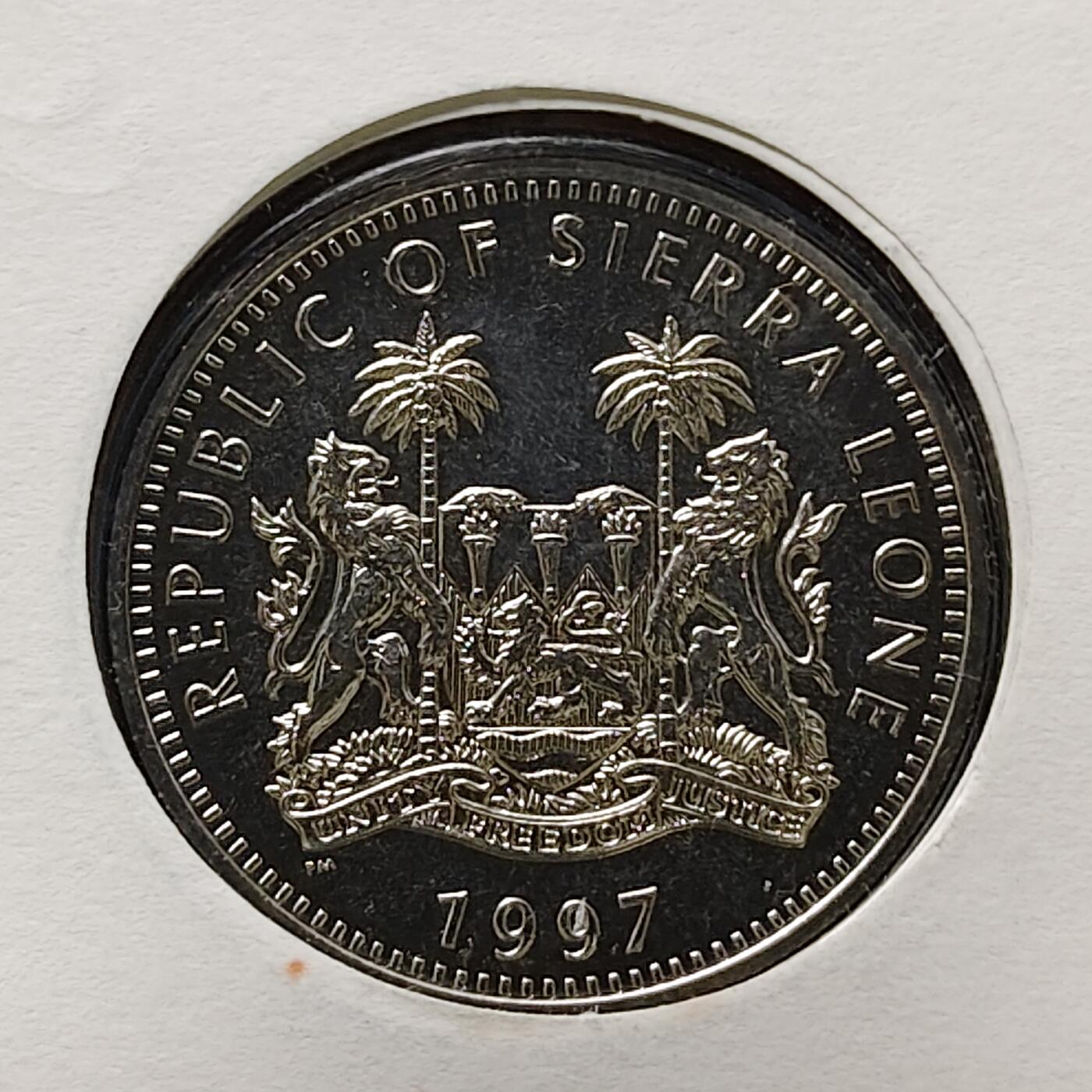 【全场包邮】纯粹捡漏拍482场（免费代拍第19场）-币封+套装+富兰克林（注意佣金） 【邮币封】塞拉利昂1997年1元女王金婚克朗型纪念币邮币封