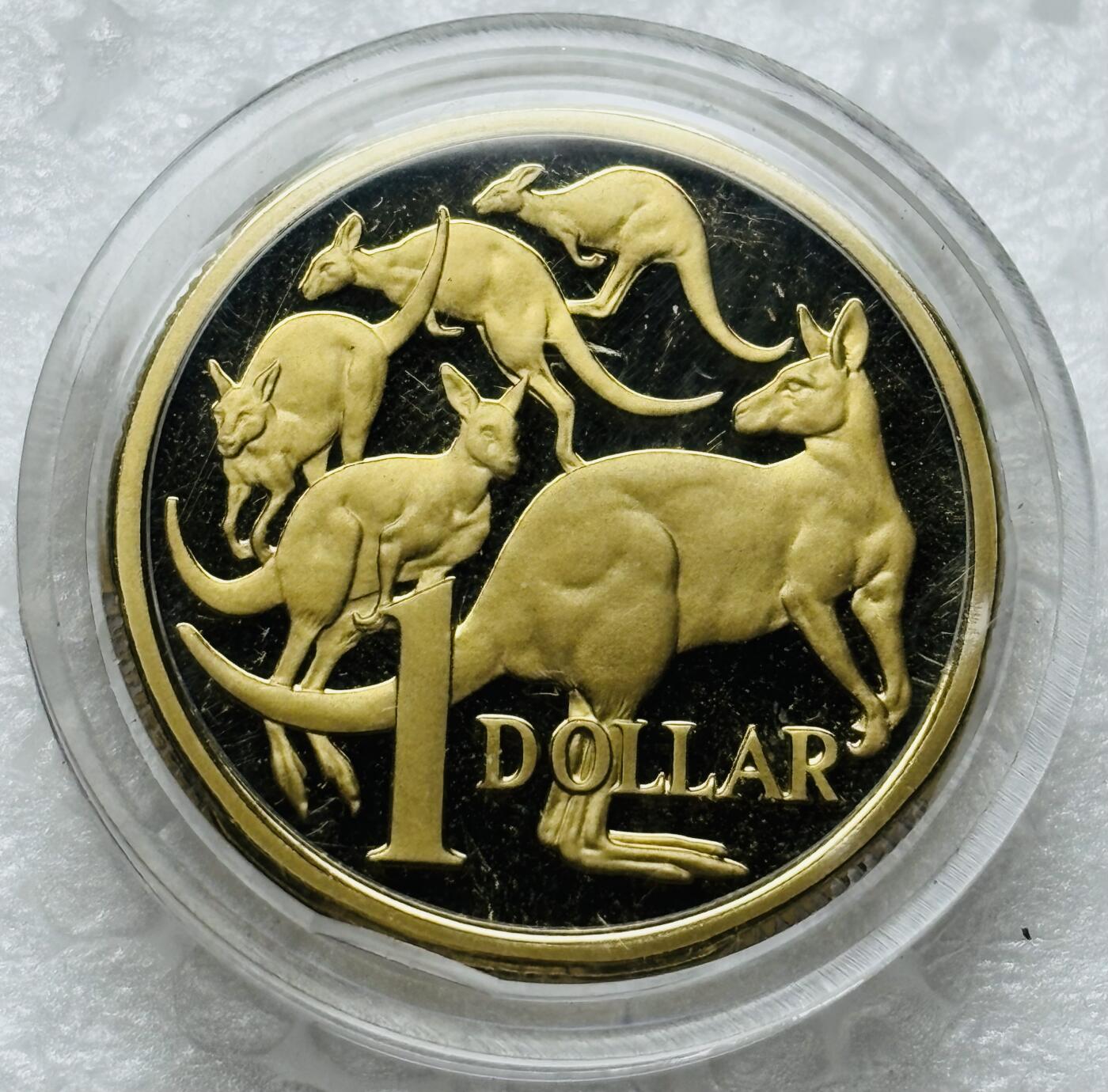 文馨钱币收藏第 284 场，【 长期接收代拍品】老藏家拍品南朝鲜李承晚时期货币，泰国大型纪念币，土耳其各时期及各国套币场 原盒 全新未流通带证书 1984 年澳大利亚一元精制币