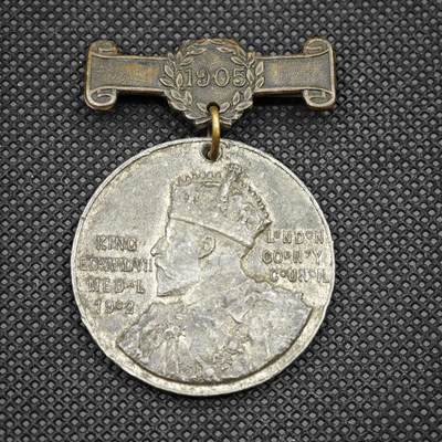 【淘币小摊】限时拍第八百一十六拍  纪念章场  满百包邮可预留两周  周一统一发货  -  英国1905年爱德华七世出勤优异纪念章直径38mm