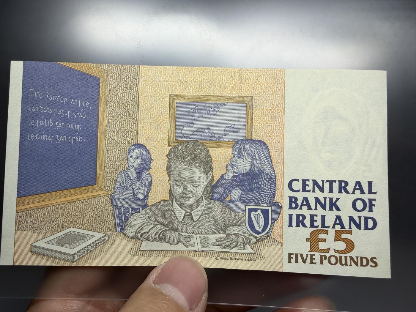 2025年集古藏今外币拍卖第十期-第10场—（总第290拍-纸币专场），本期拍完结算一次，发货时间2-3天，休息几天后继续新的一期拍卖。 全新1993年爱尔兰5镑