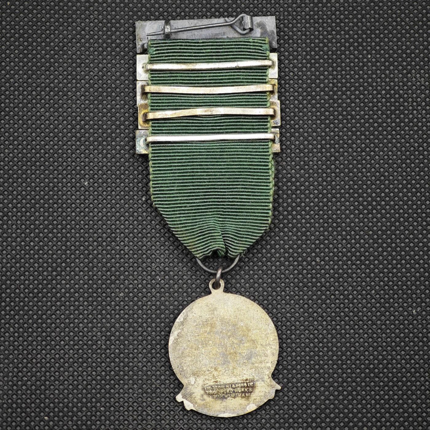 【淘币小摊】限时拍第八百一十六拍  纪念章场  满百包邮可预留两周  周一统一发货   1953-1957年安全驾驶竞赛司机奖章直径28mm