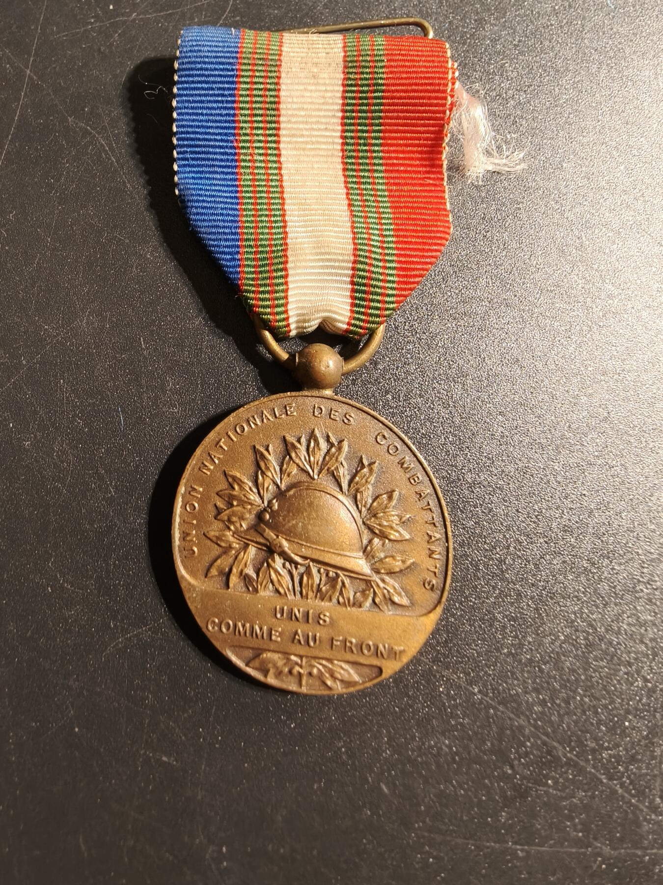 老王徽章第167期 法国一战UNC老兵协会奖章