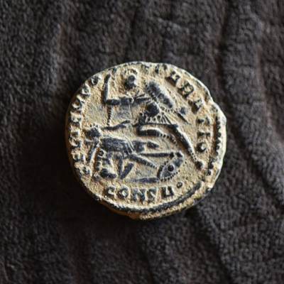 【良泉】【2025年最后一场】12月18日晚19.30点开拍！188组【直播场】西方古代钱币、丝路杂项、印章！ - 【极美品】公元337-361年【古罗马】君士坦提乌斯二世，重新幸福时光铜币，君士坦丁堡造币厂，2.53克