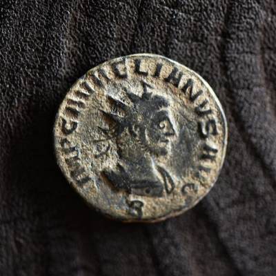 【良泉】【2025年最后一场】12月18日晚19.30点开拍！188组【直播场】西方古代钱币、丝路杂项、印章！ - 公元271-272年【帕尔米拉帝国】瓦巴拉图斯，洗银币，3.16克