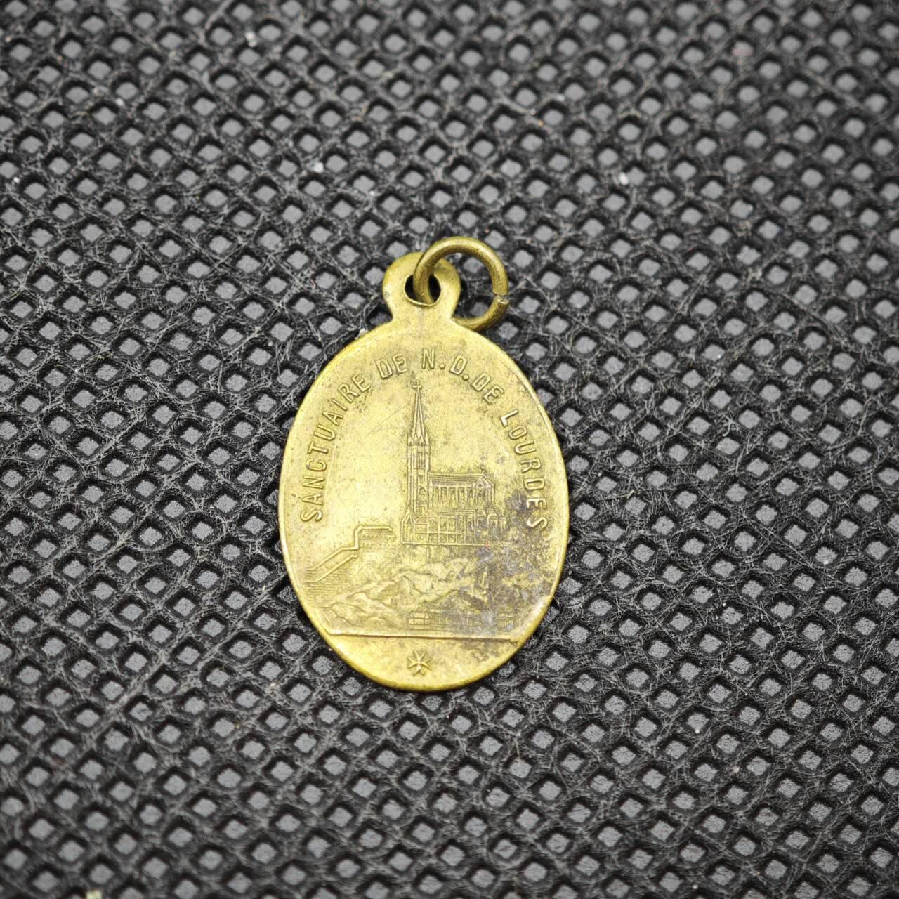 【淘币小摊】限时拍第八百一十六拍  纪念章场  满百包邮可预留两周  周一统一发货 