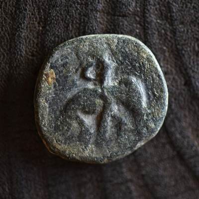 【良泉】【2025年最后一场】12月18日晚19.30点开拍！188组【直播场】西方古代钱币、丝路杂项、印章！ -  公元 195-230年【古印度】巴克特里亚地区的柔然人模仿胡维色迦“骑大象”大铜币，6.73克