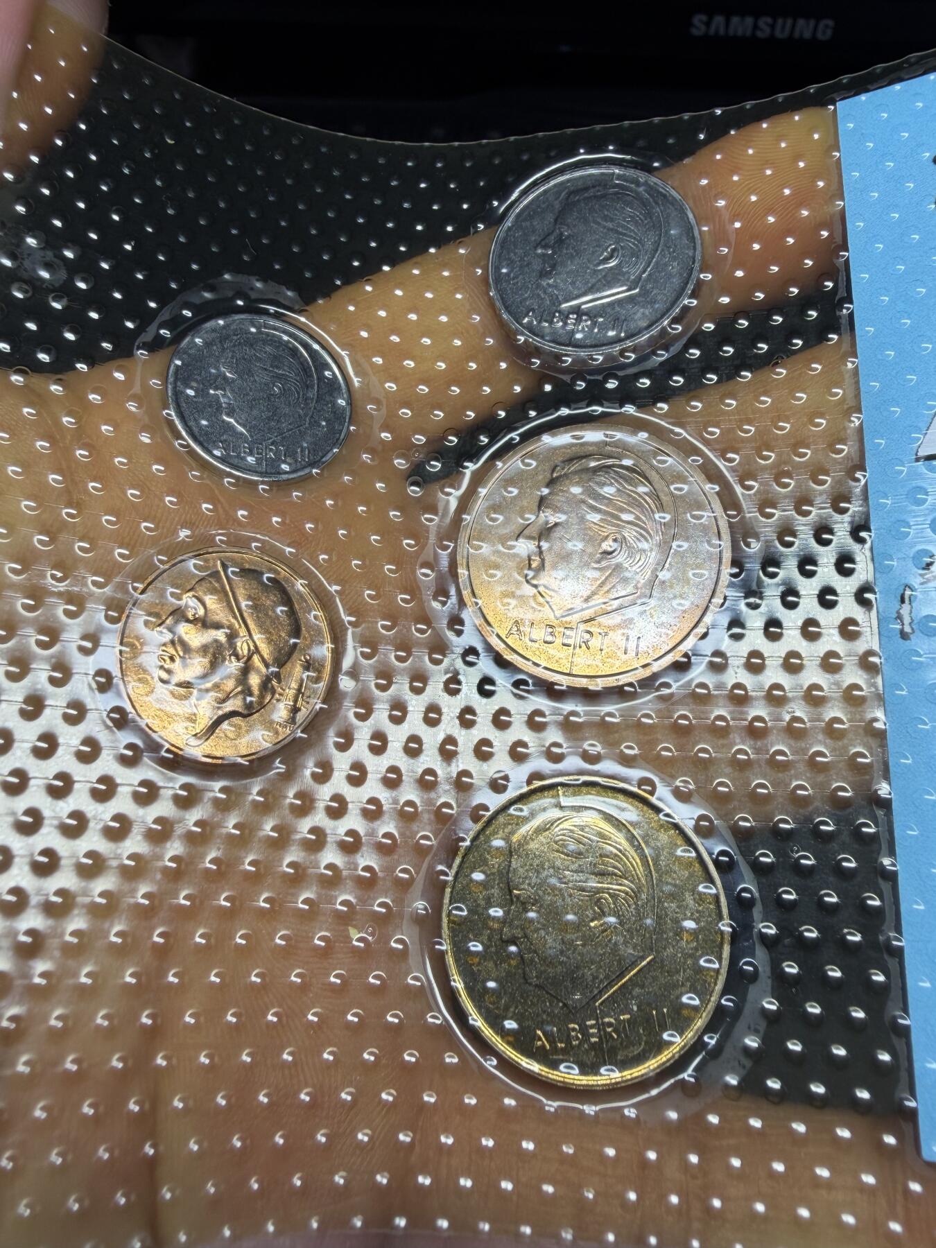 2025年集古藏今外币拍卖第十期-第10场—（总第290拍-纸币专场），本期拍完结算一次，发货时间2-3天，休息几天后继续新的一期拍卖。 1994-1998年比利时一套