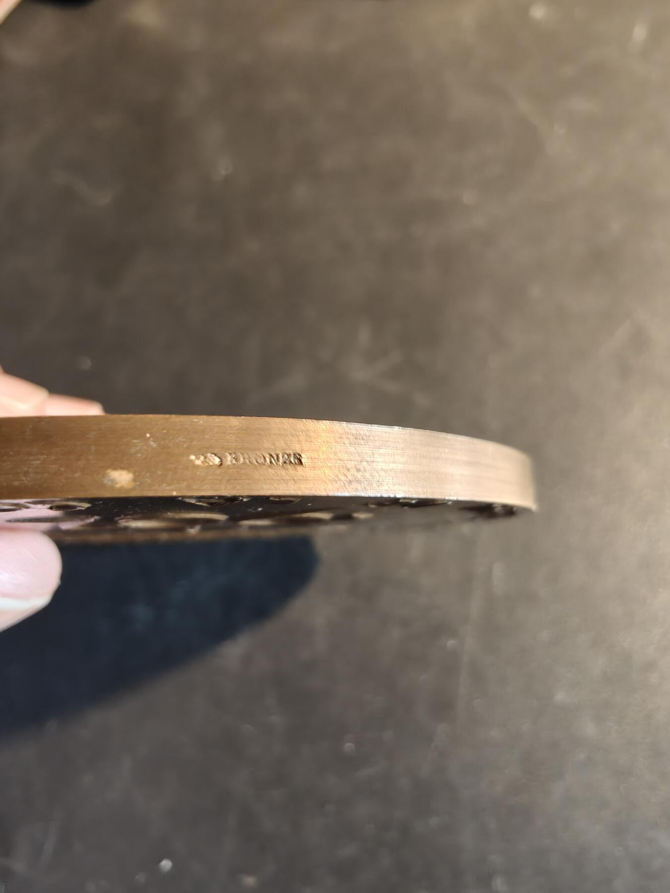 老王徽章第167期 法国财政部公共会计总局成立百年大铜章     直径68mm.    重量140g