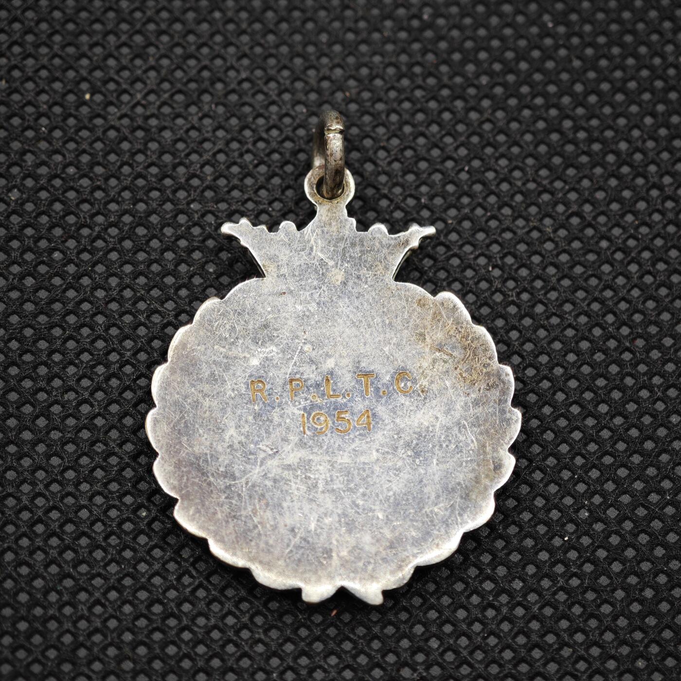 【淘币小摊】限时拍第八百一十六拍  纪念章场  满百包邮可预留两周  周一统一发货   英国奖章直径30mm