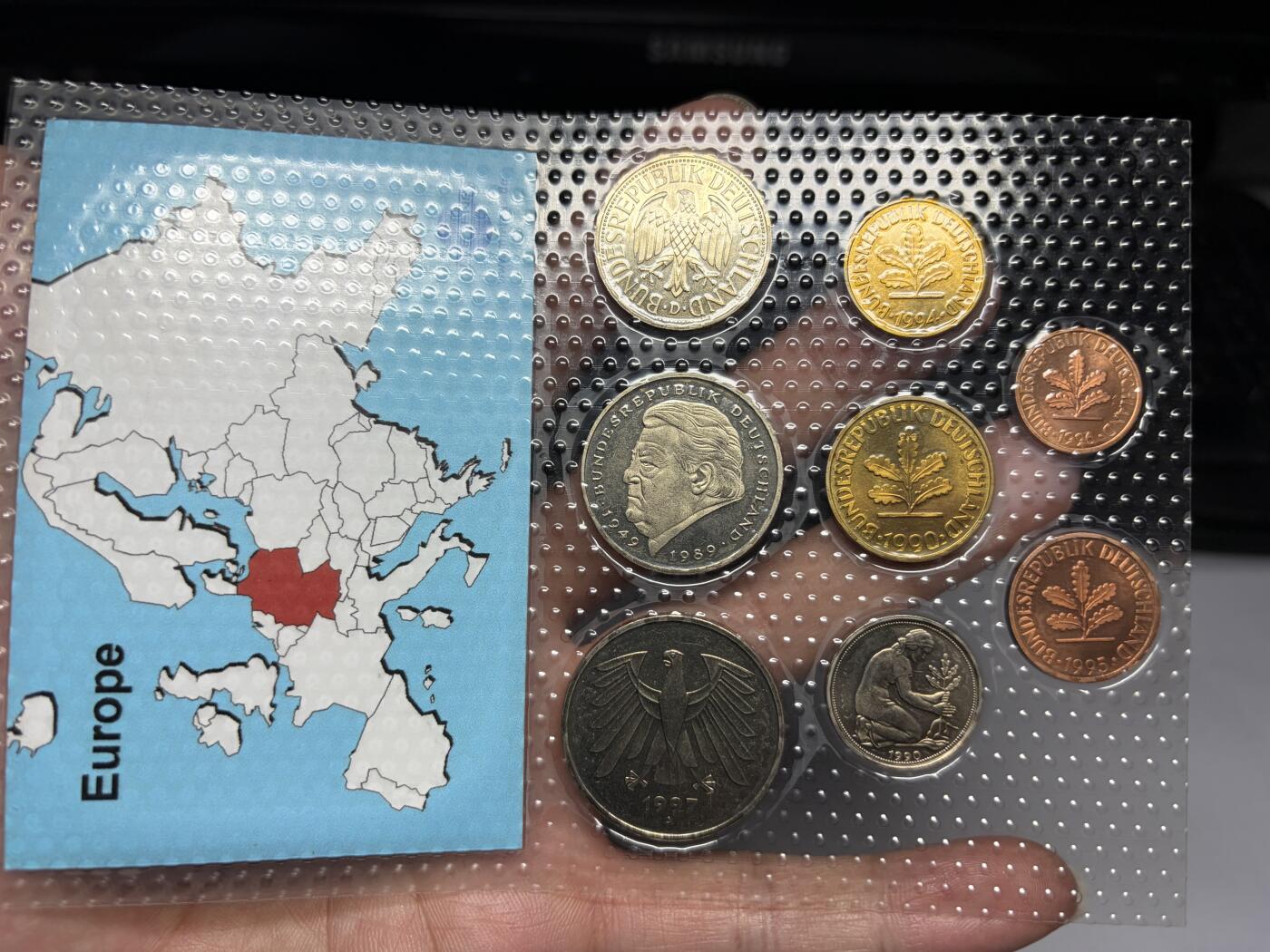 2025年集古藏今外币拍卖第十期-第10场—（总第290拍-纸币专场），本期拍完结算一次，发货时间2-3天，休息几天后继续新的一期拍卖。 1990年-1997年德国1套