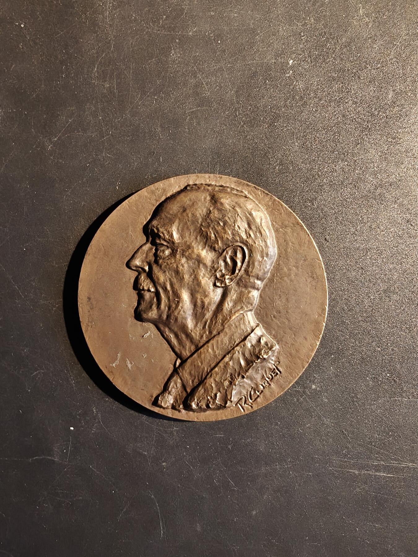 老王徽章第167期 比利时国务大臣阿尔贝·爱德华·扬森（1883-1966）大铜章     直径64mm.    重量120g