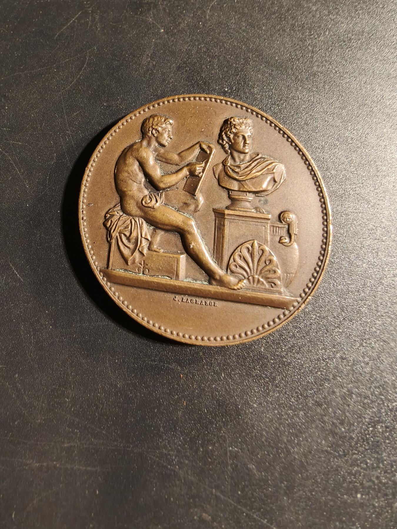 老王徽章第167期 法国巴黎市伯纳德·帕利西学校美术专业竞赛大铜章     直径41mm.   重量43.5g