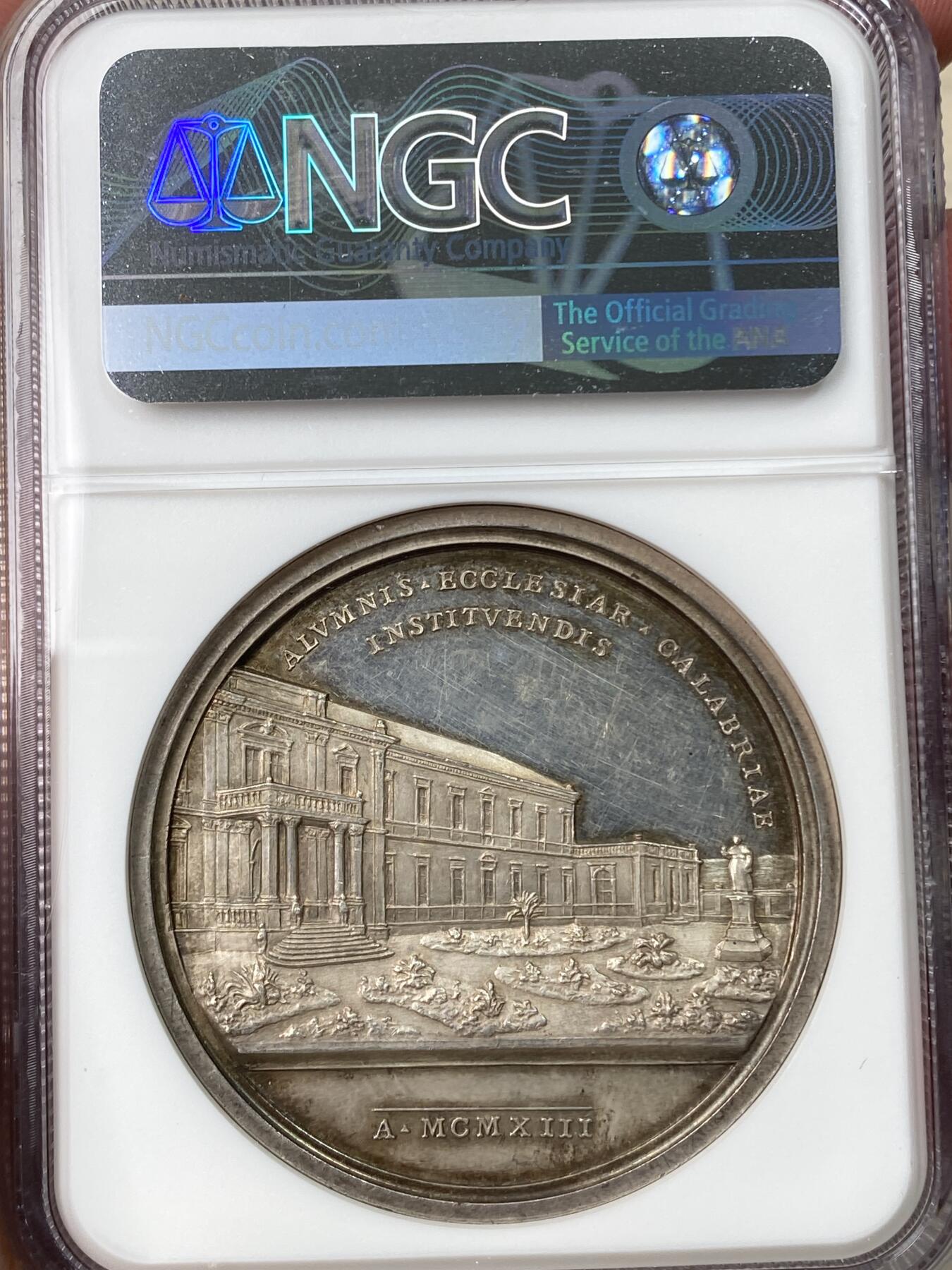 万国钱币拍卖第056期