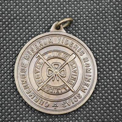 【淘币小摊】限时拍第八百一十六拍  纪念章场  满百包邮可预留两周  周一统一发货  - 英国社会救援奖章 直径33mm