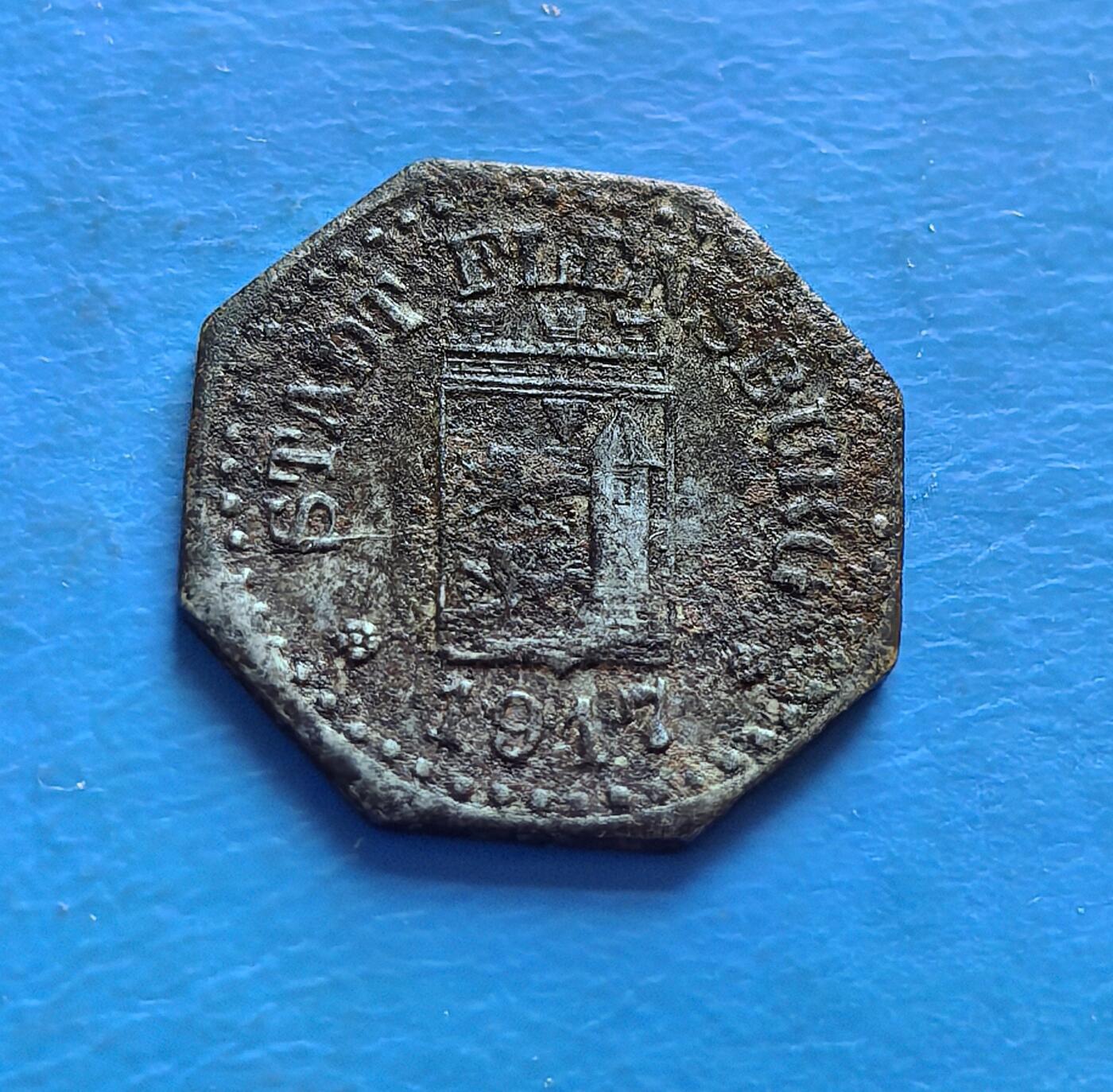 外国优质老铜币银币，周六九点倒数截拍，满百包邮，可寄存半年，喜欢朋友微信扫描二维码可直接参拍 少见德国弗伦斯堡1917年1芬尼