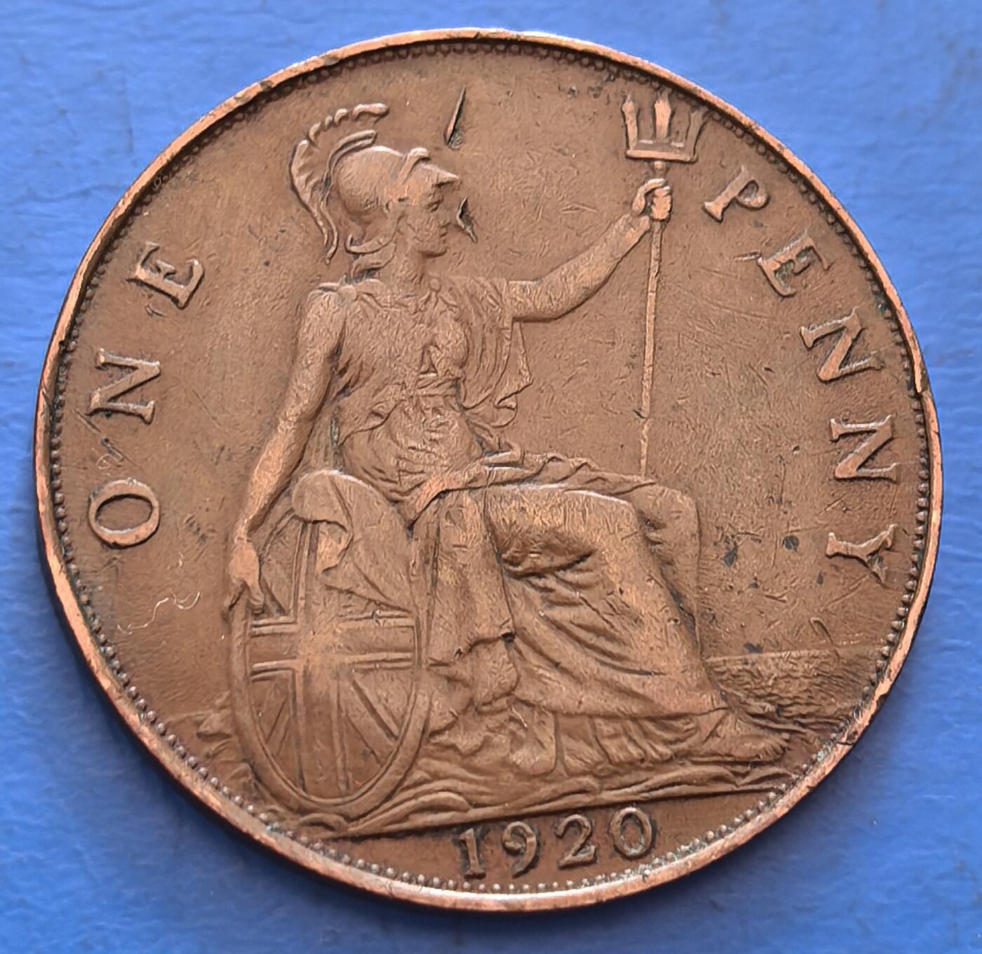 外国优质老铜币银币，周六九点倒数截拍，满百包邮，可寄存半年，喜欢朋友微信扫描二维码可直接参拍 英国1920年大便士