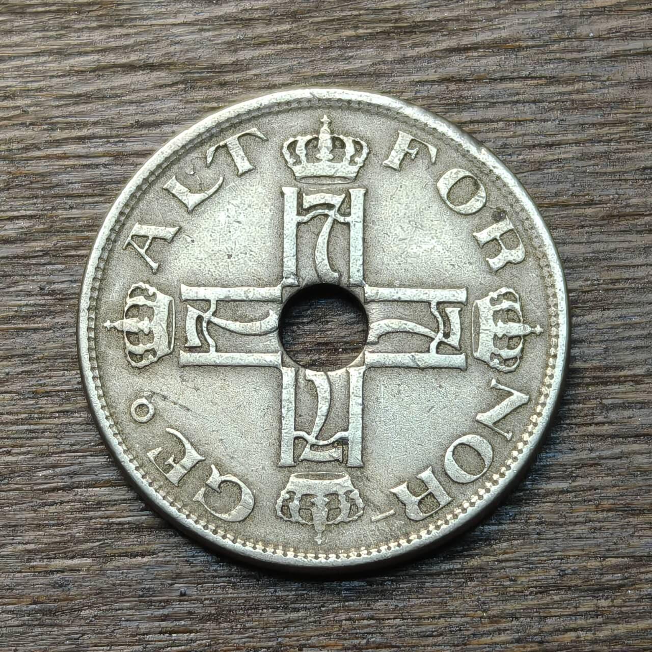 【铜匠收藏】★第134场★散币场，无佣金，30包邮。不满30元，支付5元运费。《接受代拍 代送NGC评级》 印度尼西亚 1979年 5卢比 计划生育 纪念币 铝币