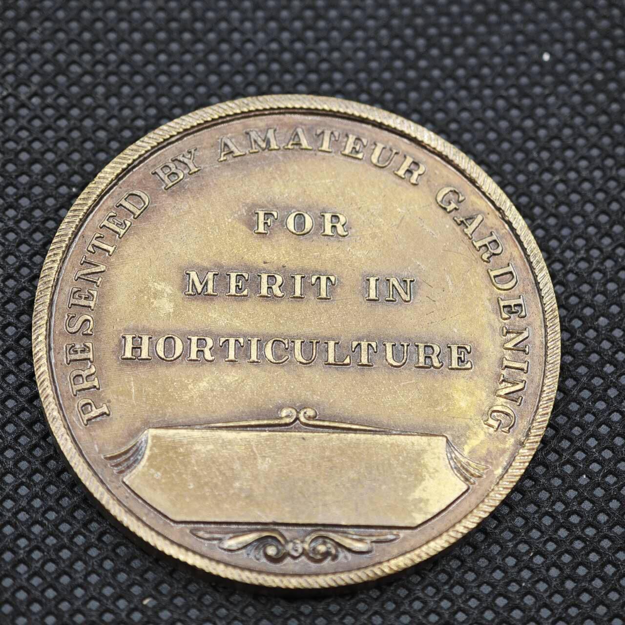 【淘币小摊】限时拍第八百一十六拍  纪念章场  满百包邮可预留两周  周一统一发货  英国园艺纪念章 直径45mm