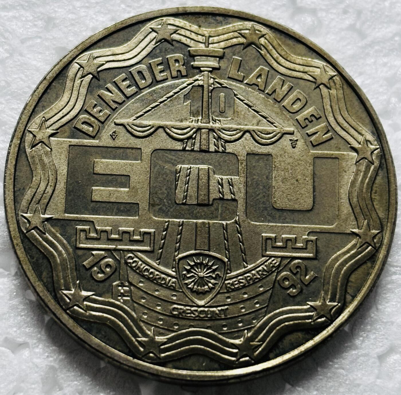 文馨钱币收藏第 284 场，【 长期接收代拍品】老藏家拍品南朝鲜李承晚时期货币，泰国大型纪念币，土耳其各时期及各国套币场 原光品相 1992 年荷兰威廉一世 10 埃居纪念币